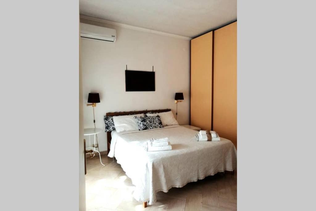 Casa Valerio Apartment Bari Luaran gambar
